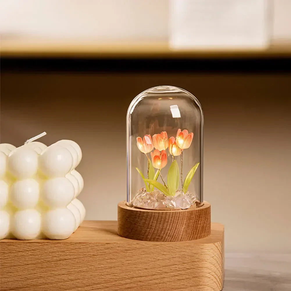 Florina – Handgemachte LED-Tulpenlampe mit USB-Stecker