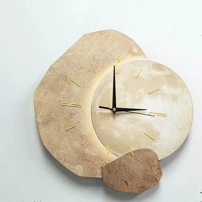 ZeitHolz – Stilvolle Holz-Wanduhr mit geräuschlosem Uhrwerk für ruhige Räume