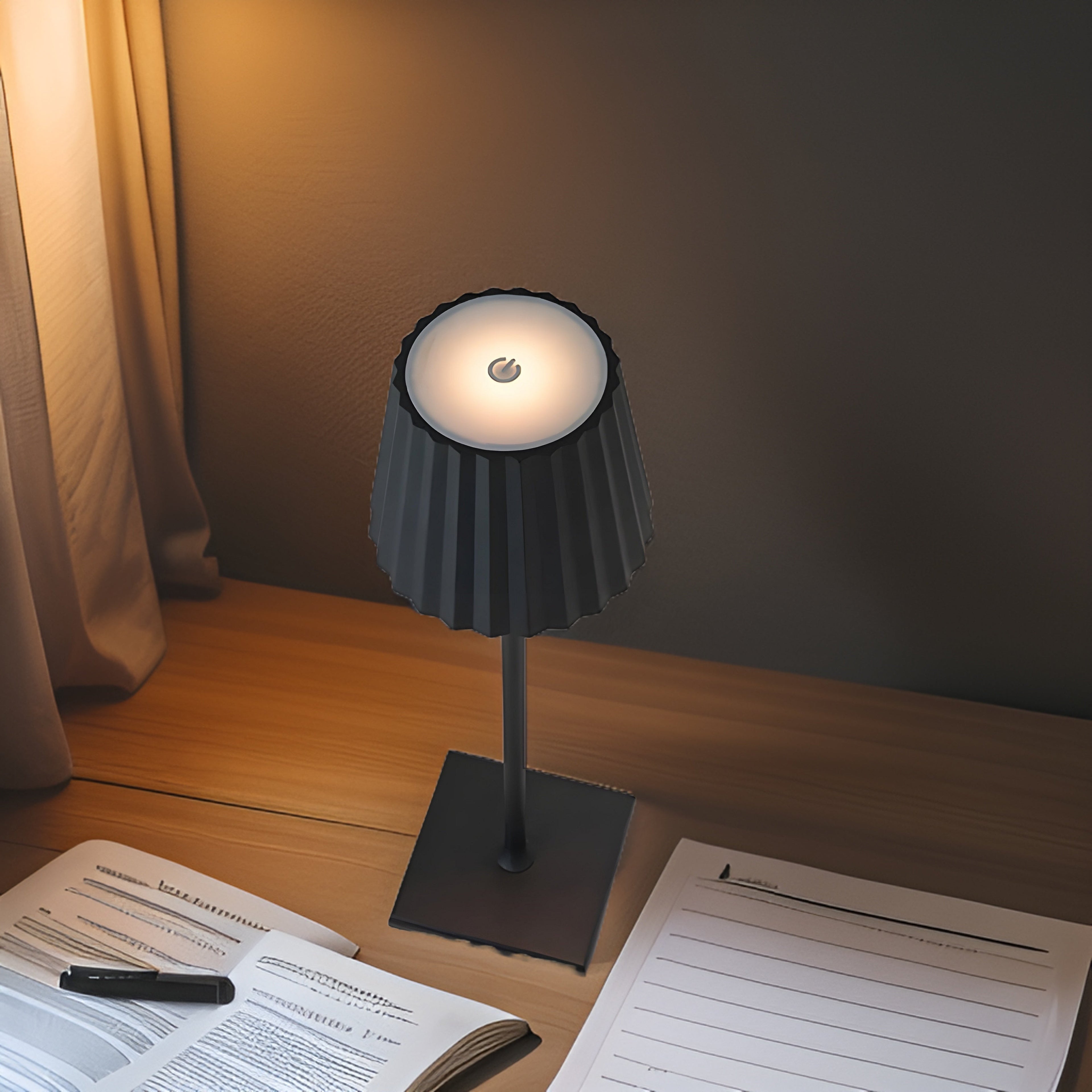 NordicTouch – Dimmbare Tischlampe im skandinavischen Stil