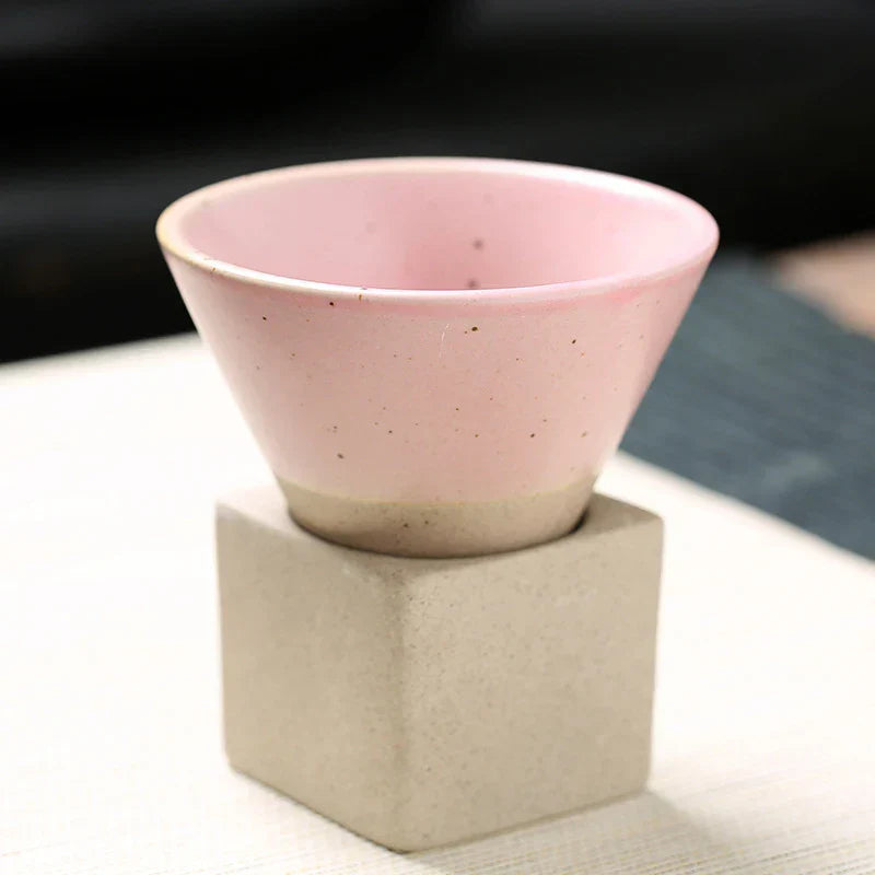 Japanische Keramiktasse – Handgefertigte Teeschale im Zen-Stil