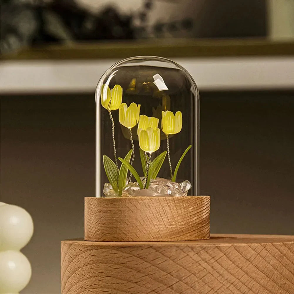 Florina – Handgemachte LED-Tulpenlampe mit USB-Stecker