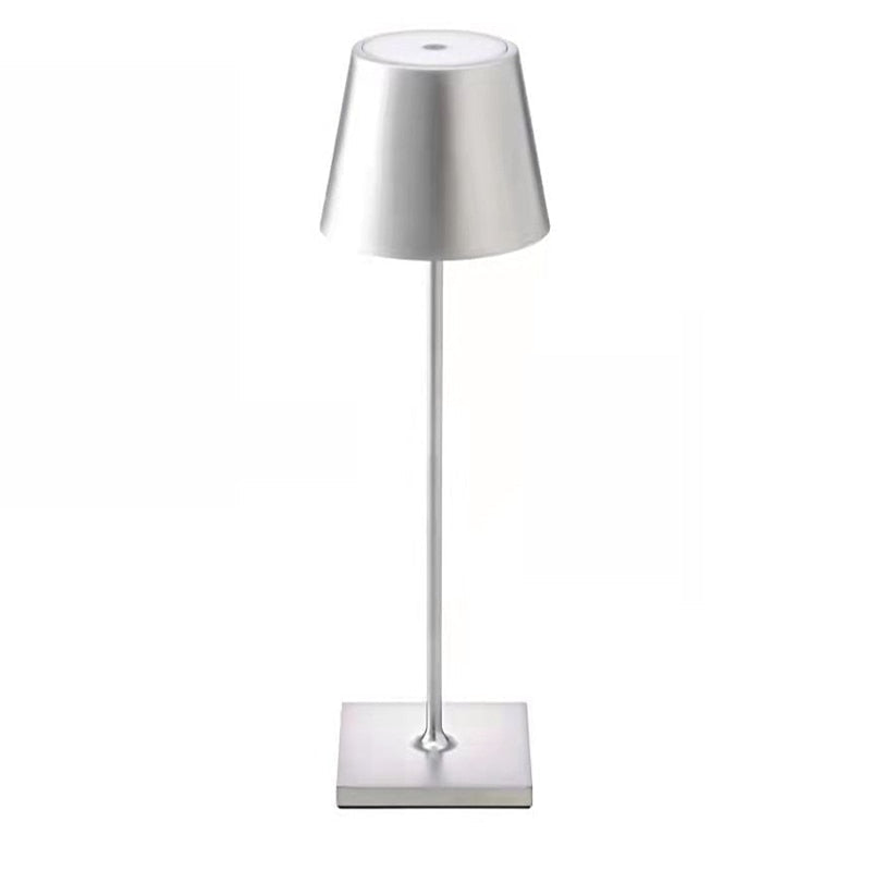 Lerio – Aluminium LED-Ladetischlampe