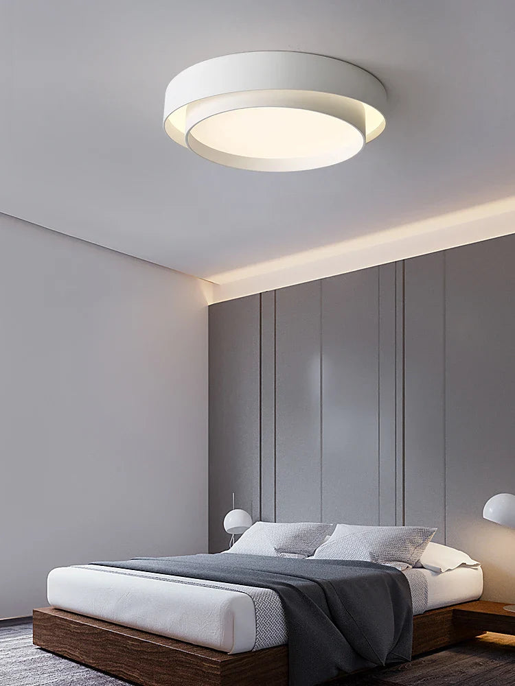 Eleganz Pur – Minimalistische Deckenleuchte in Luxusausführung