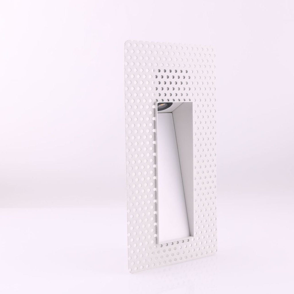 Gregor – Schlichte Treppen Kick Lampe