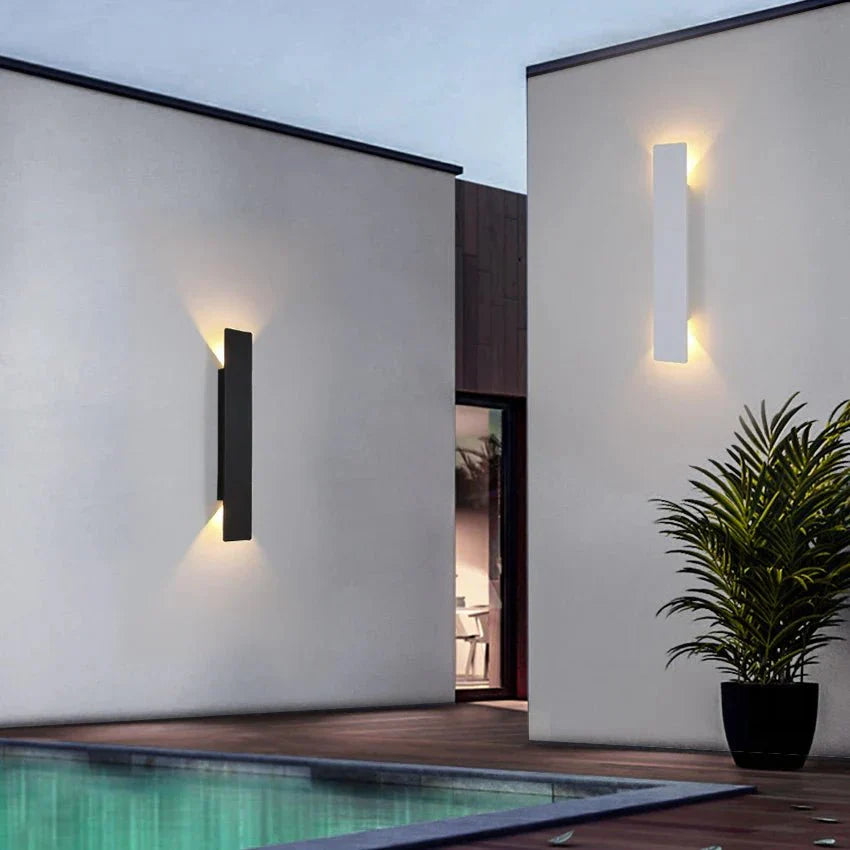 TriBeam – Moderne wasserdichte LED-Wandleuchte für den Außenbereich