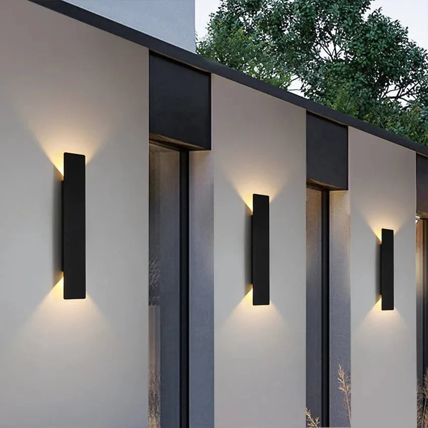 TriBeam – Moderne wasserdichte LED-Wandleuchte für den Außenbereich