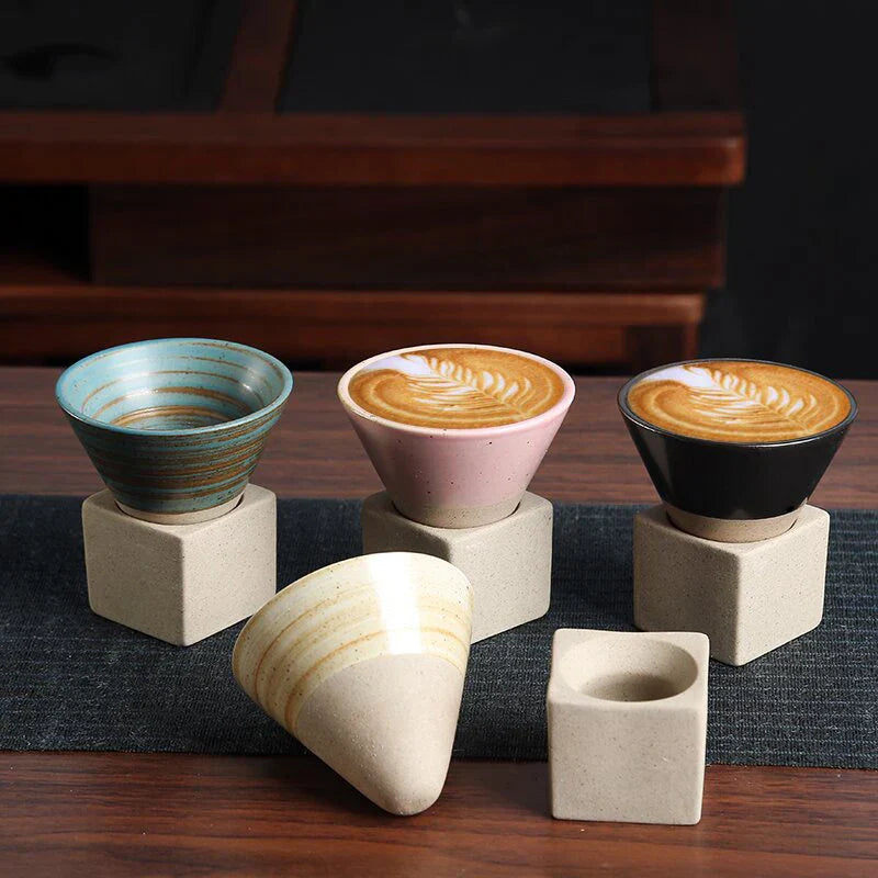 Japanische Keramiktasse – Handgefertigte Teeschale im Zen-Stil