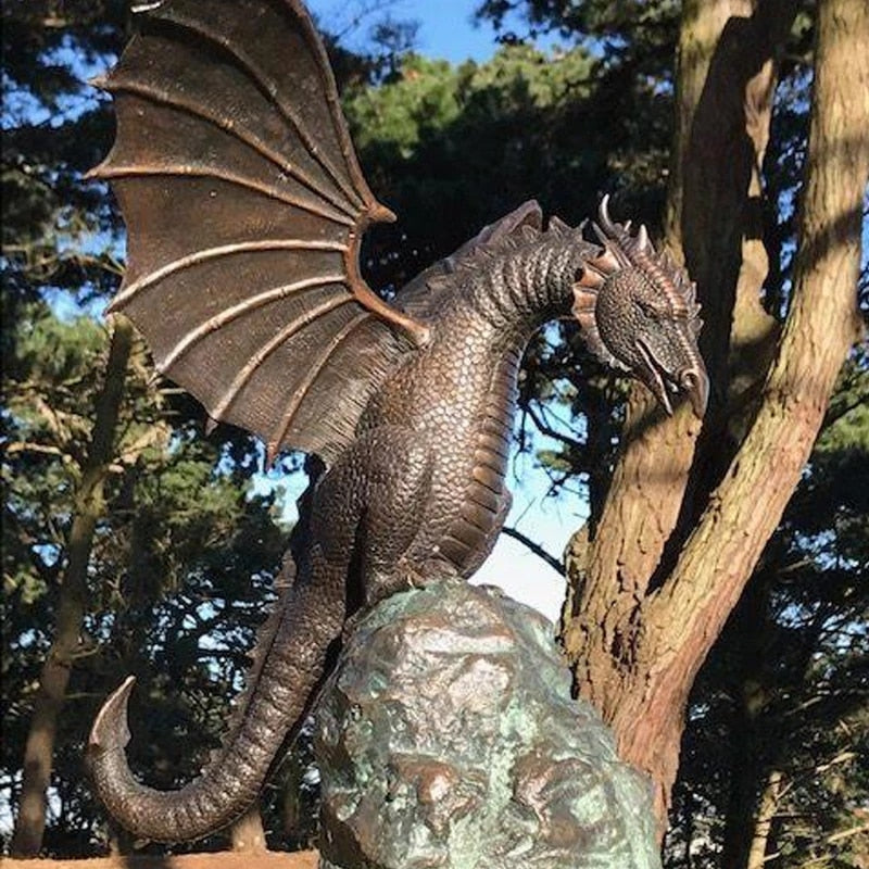 FireDrake – Eindrucksvolle Drachenbrunnen-Skulptur mit feuerspeiendem Effekt