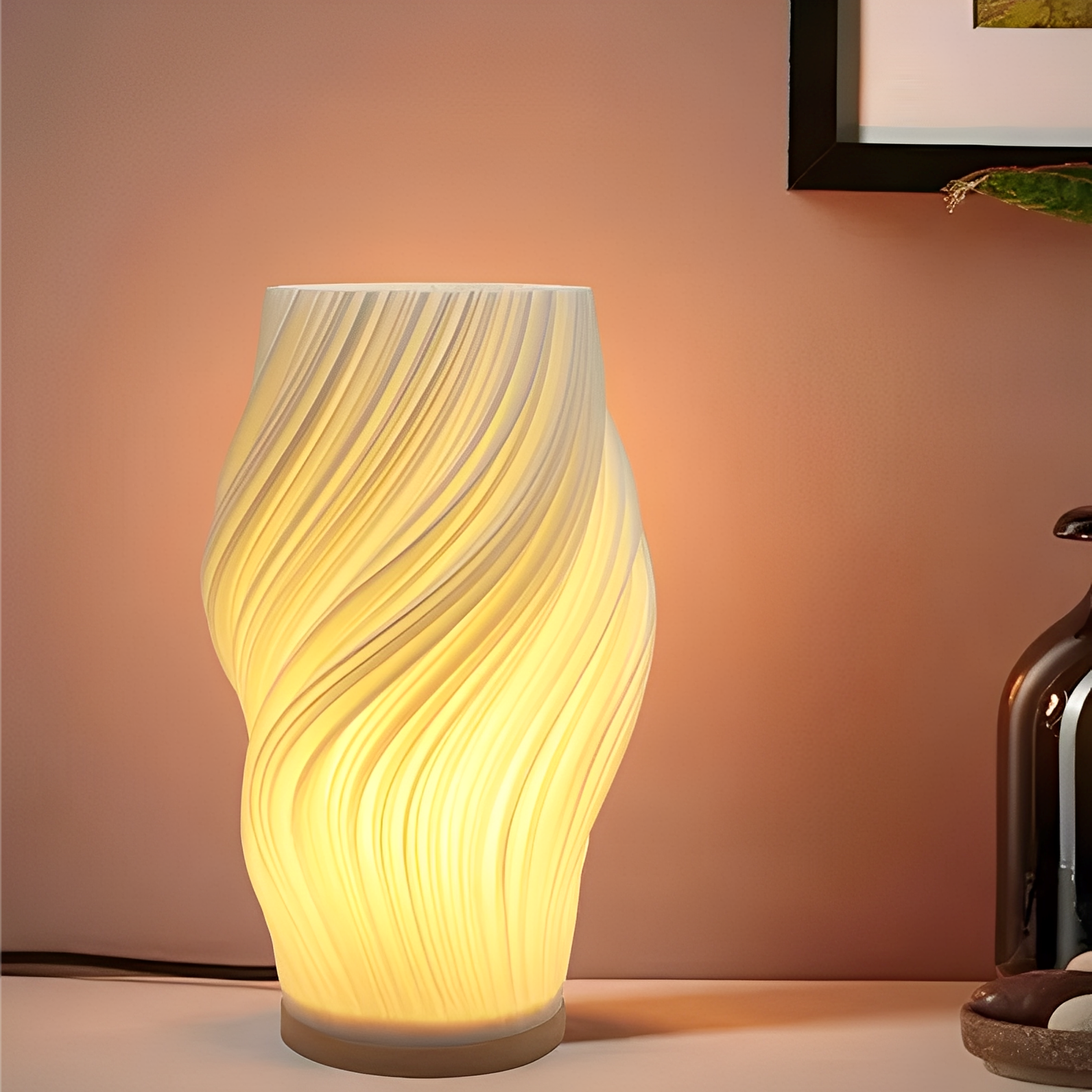 Yani – Skandinavische Tischlampe
