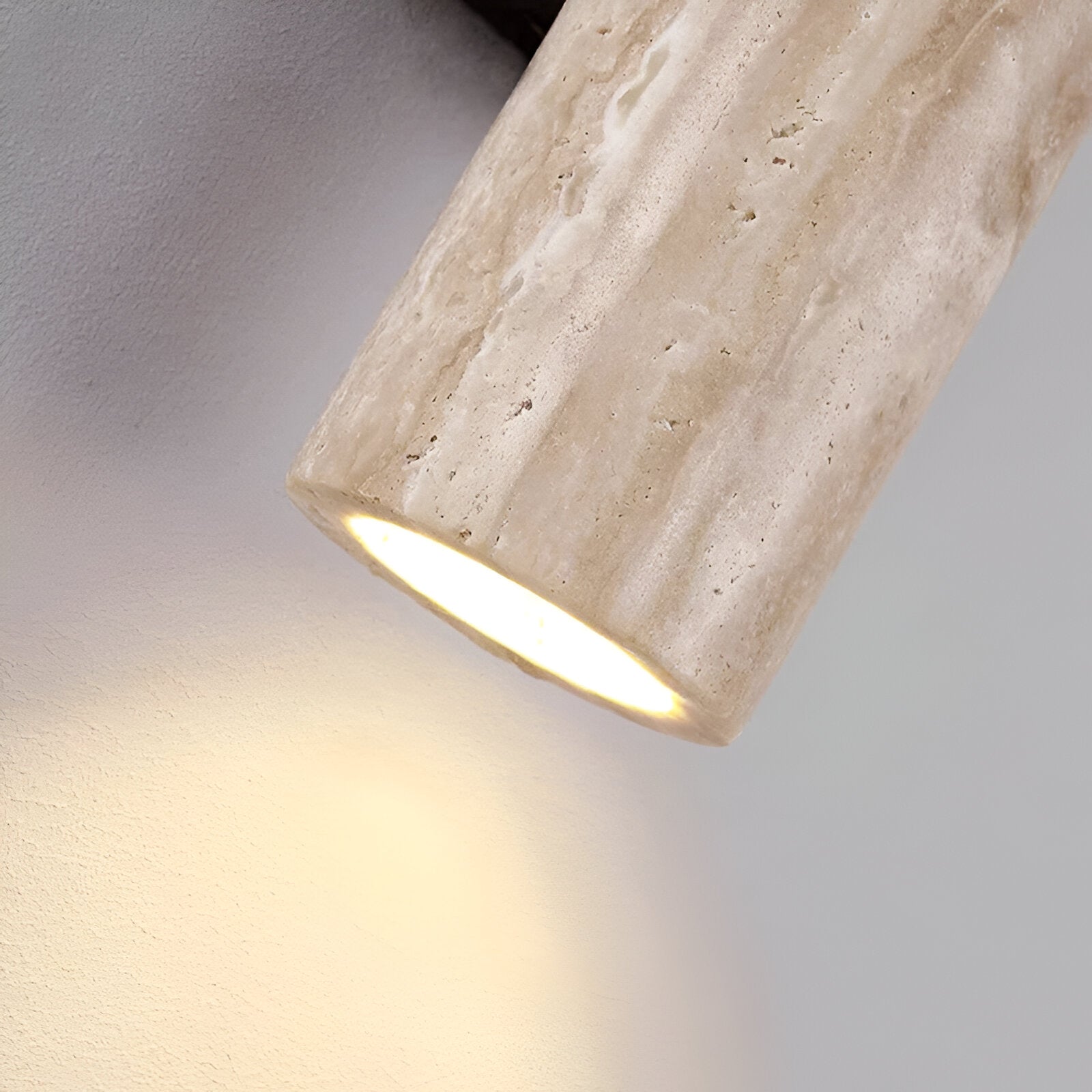 Ippo – Einfache Wandlampe