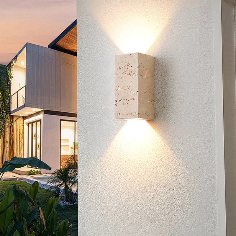 Kohana – Japanische Steinwandlampe