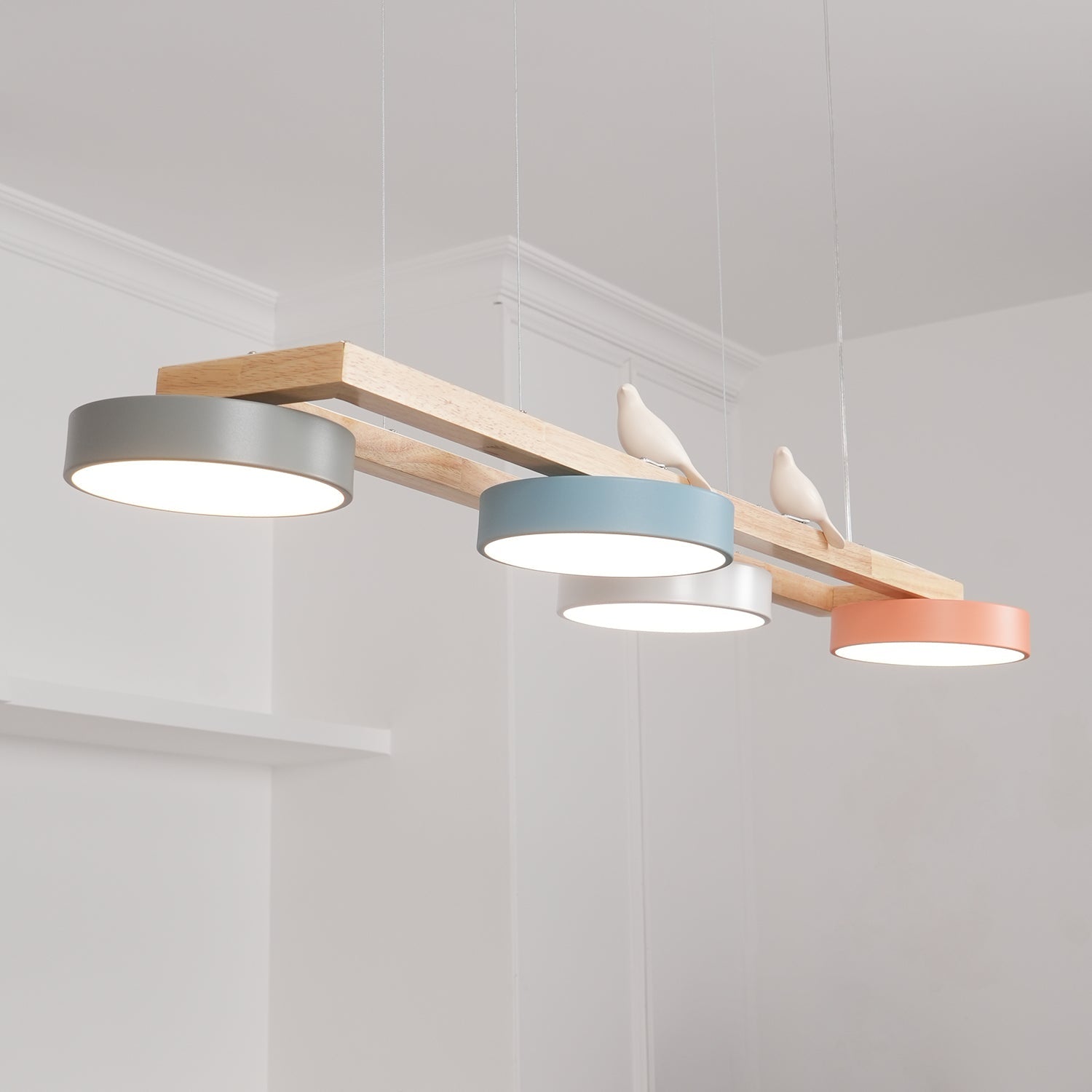 Elian – Moderne LED-Pendelleuchte aus Massivholz
