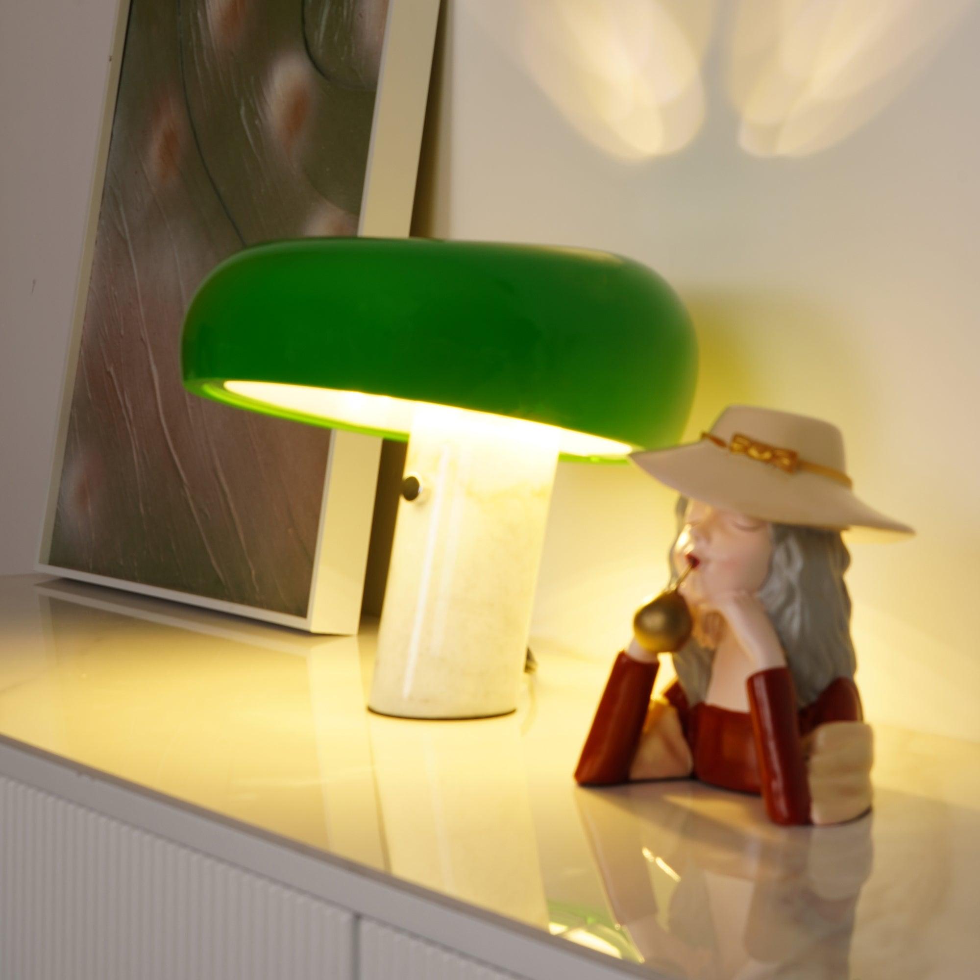 Aurelia – Europäische Pilz-Tischlampe