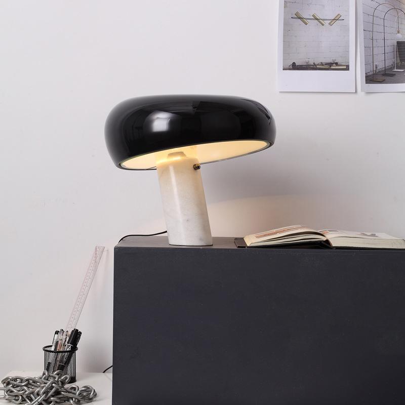 Aurelia – Europäische Pilz-Tischlampe