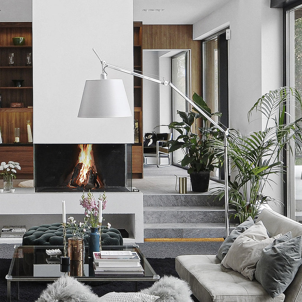 Liana – Elegante Stehlampe mit modernem Design