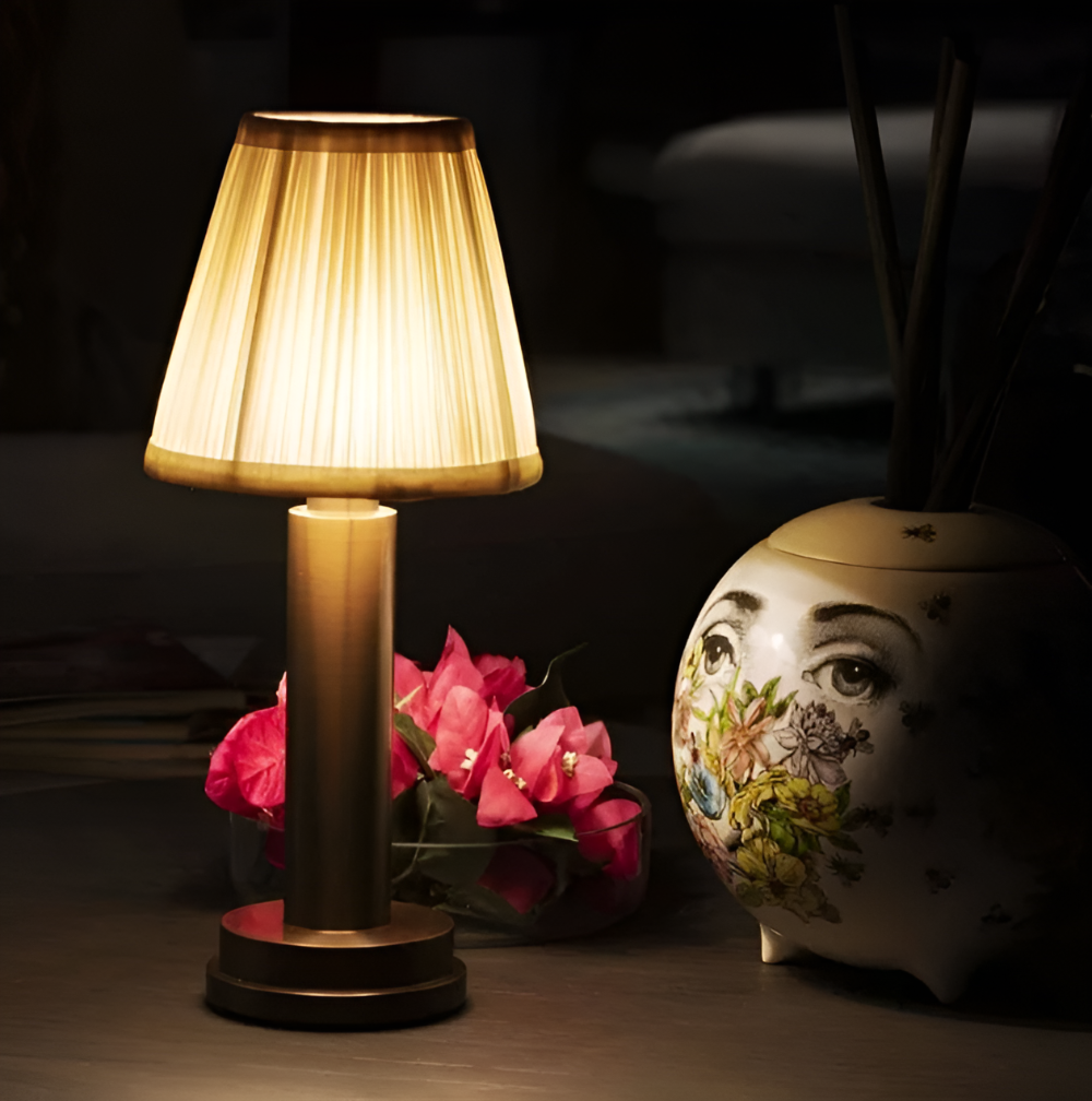 LumiGold – LED Schreibtischleuchte