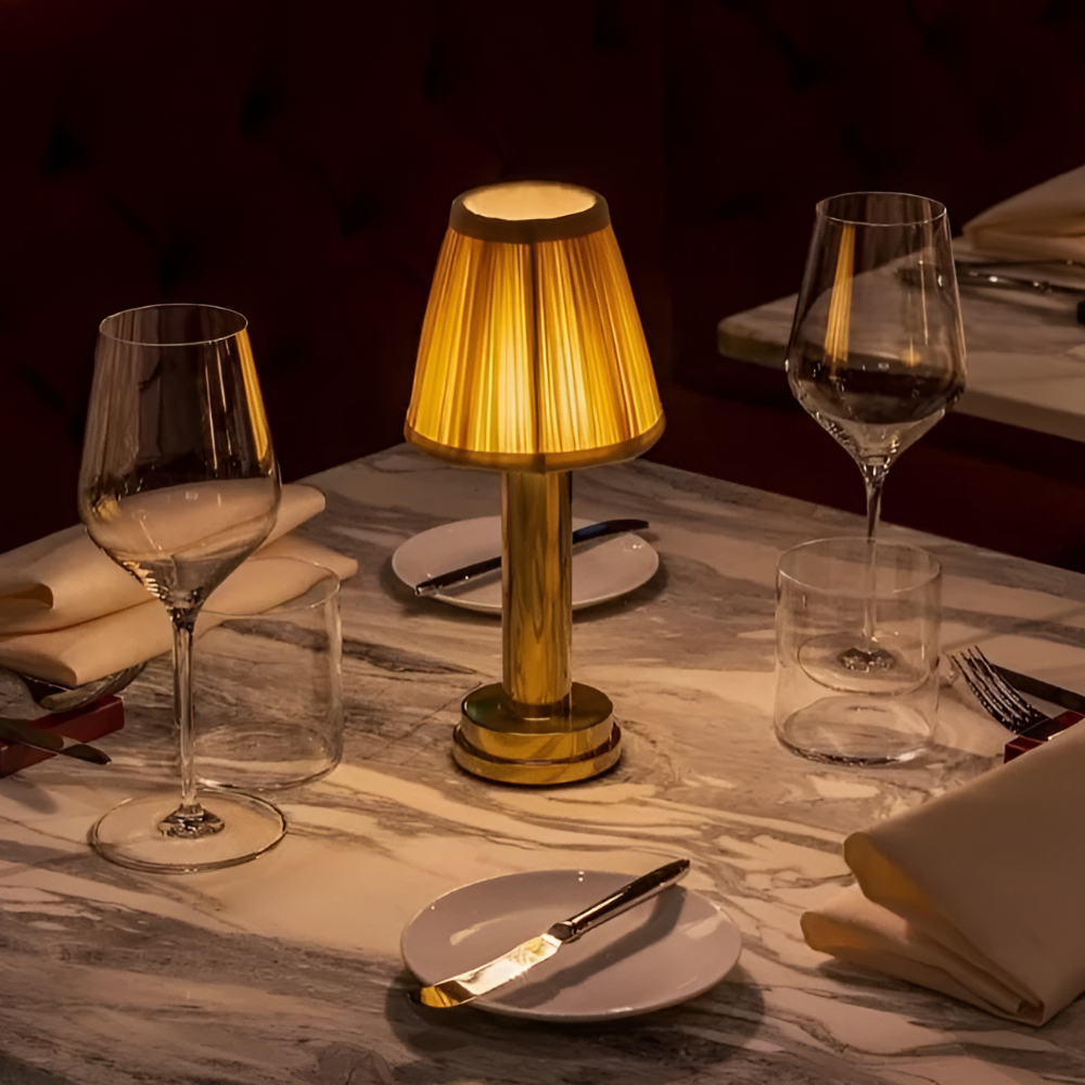 LumiGold – LED Schreibtischleuchte