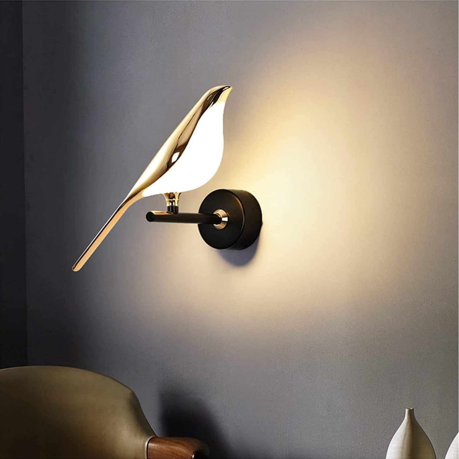Nola – Künstlerische Vogel-Wandlampe