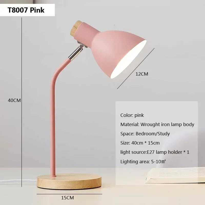 Moderne und minimalistische Schreibtischlampe