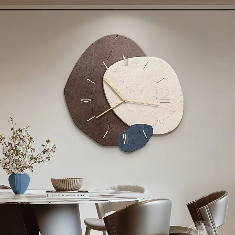 ZeitHolz – Stilvolle Holz-Wanduhr mit geräuschlosem Uhrwerk für ruhige Räume
