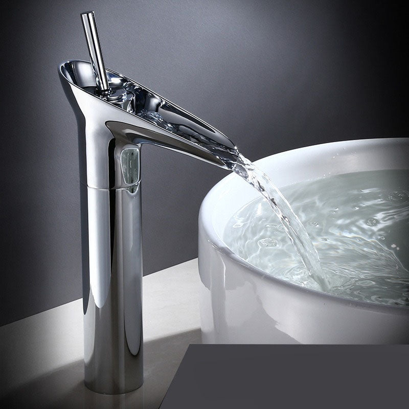 Nordic Cascade - Antiker Wasserhahn für Waschbecken