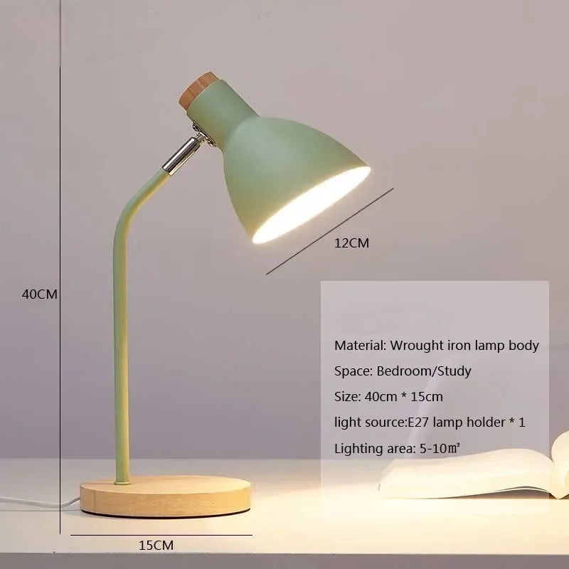 Moderne und minimalistische Schreibtischlampe