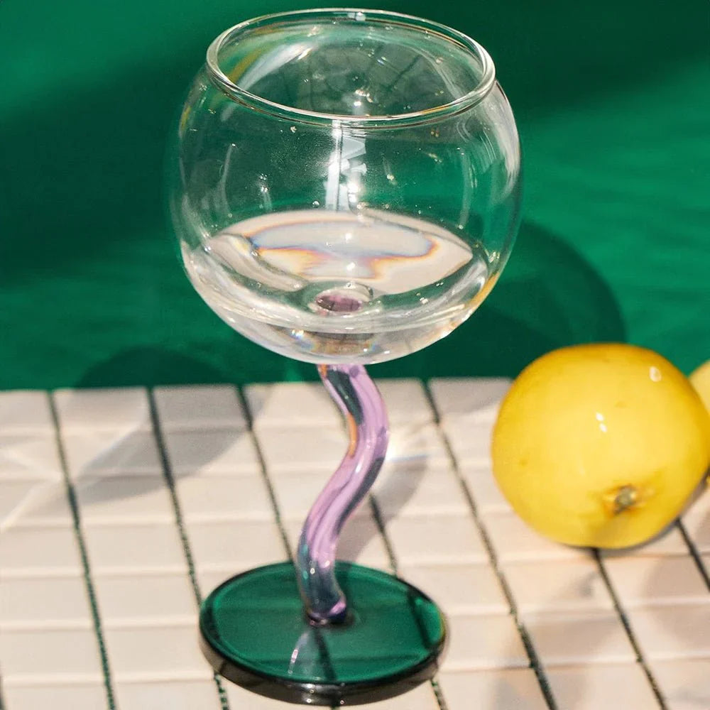 TwistGlass – Buntglas mit gedrehtem Stiel