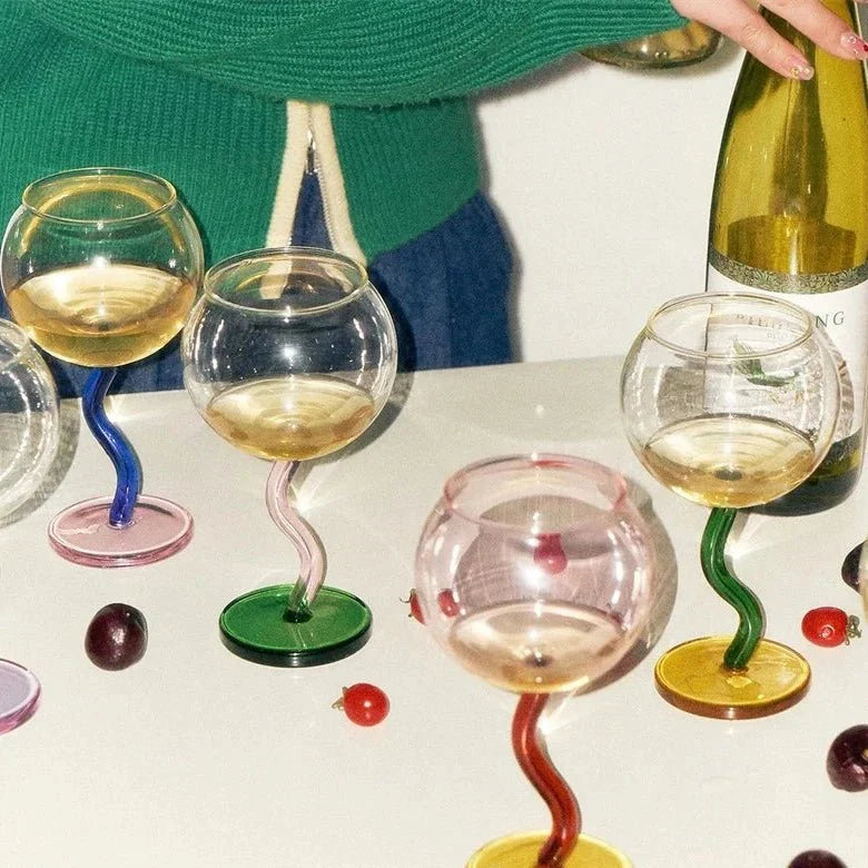 TwistGlass – Buntglas mit gedrehtem Stiel