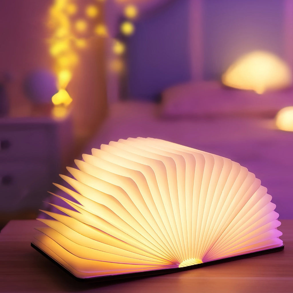 BookBright – Faltbare Holz-Buchlampe als Leselicht & Dekohighlight