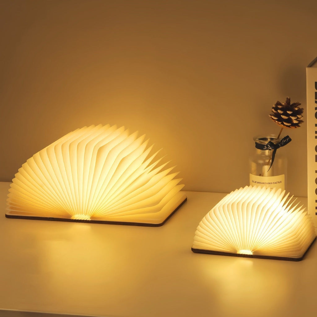 BookBright – Faltbare Holz-Buchlampe als Leselicht & Dekohighlight