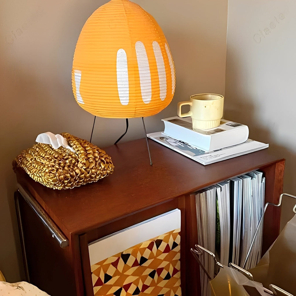 Xuan – Tischlampe aus Papier & Stehleuchte