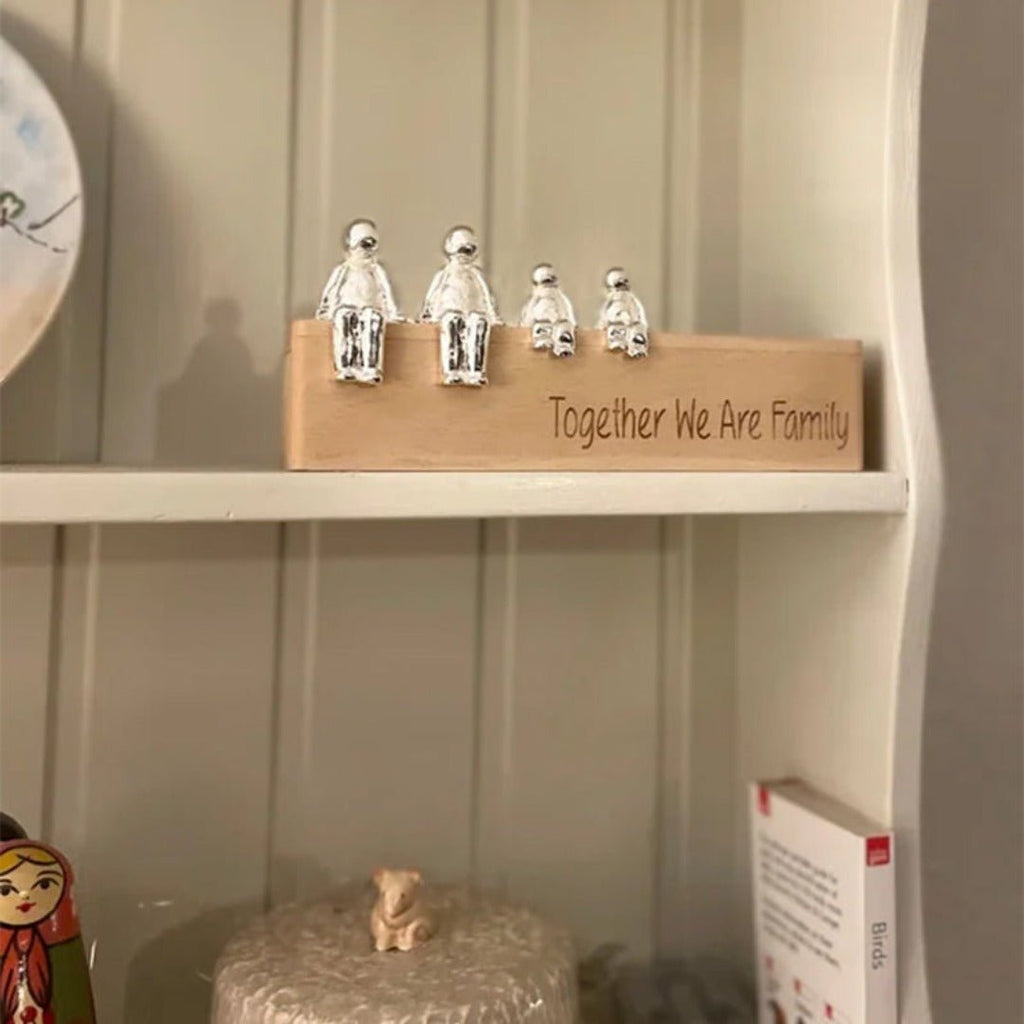 Skulptur Unendliches Familienband