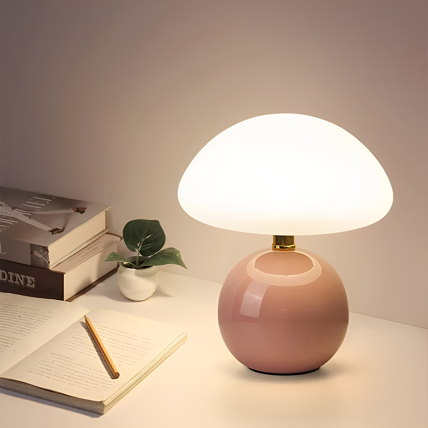 Nelly – Moderne Pilz-Tischleuchte im Frost-Design