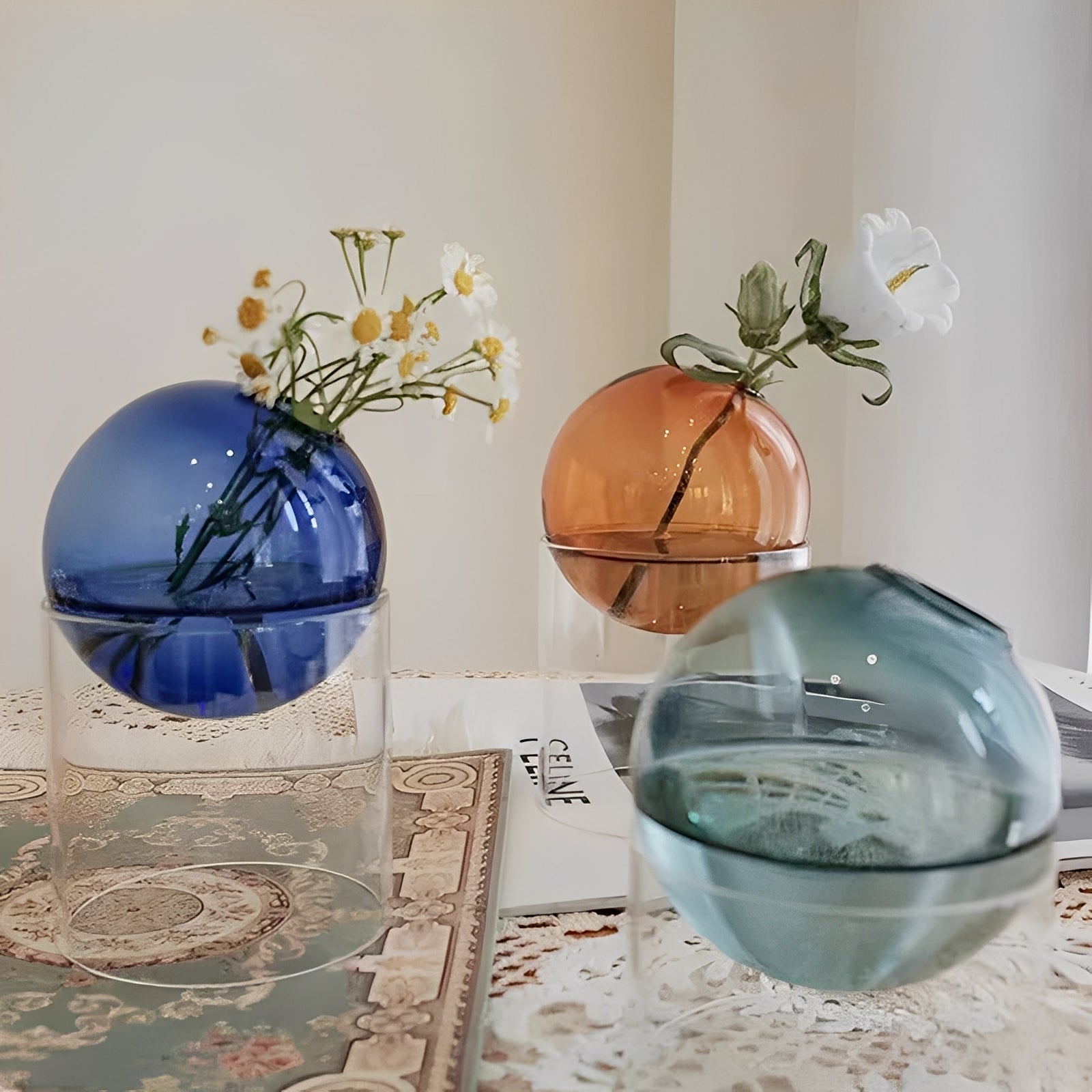 Amira – Farbige Glas Kugelvase Deko