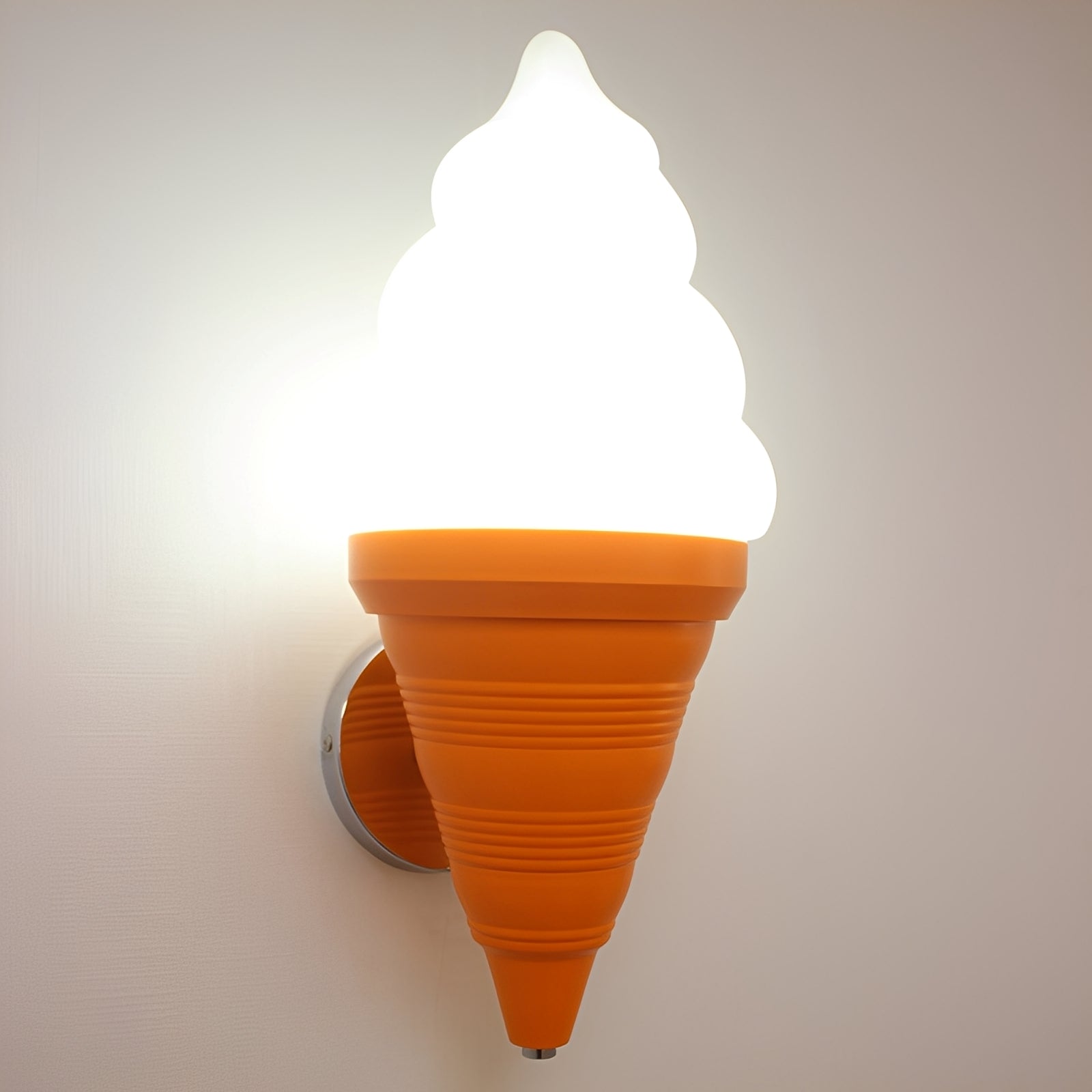 Gelato – Wandlampe im Eiscreme-Design für spielerische Wohnakzente