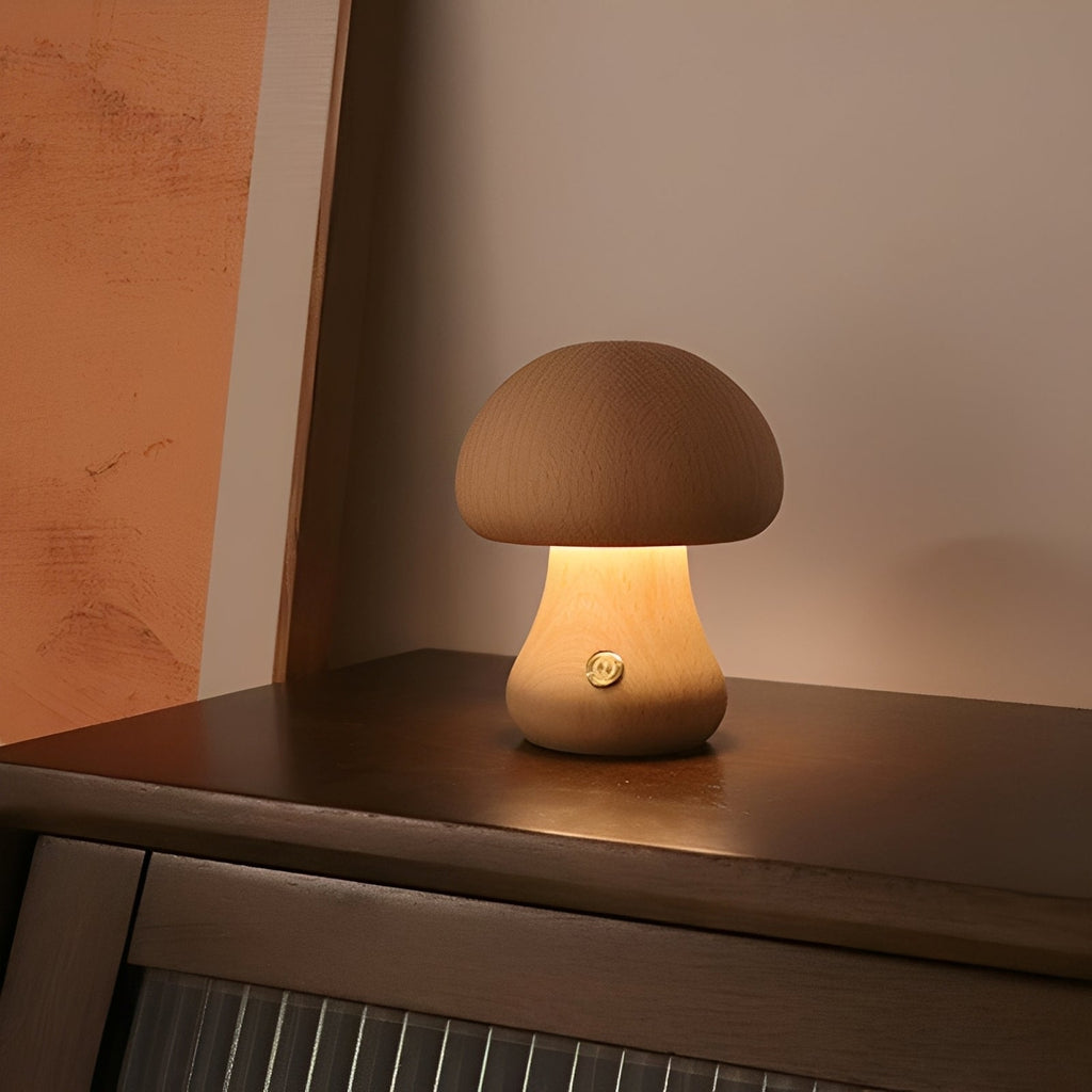 Toshi – Süßes Holz-Pilz-LED-Nachtlicht