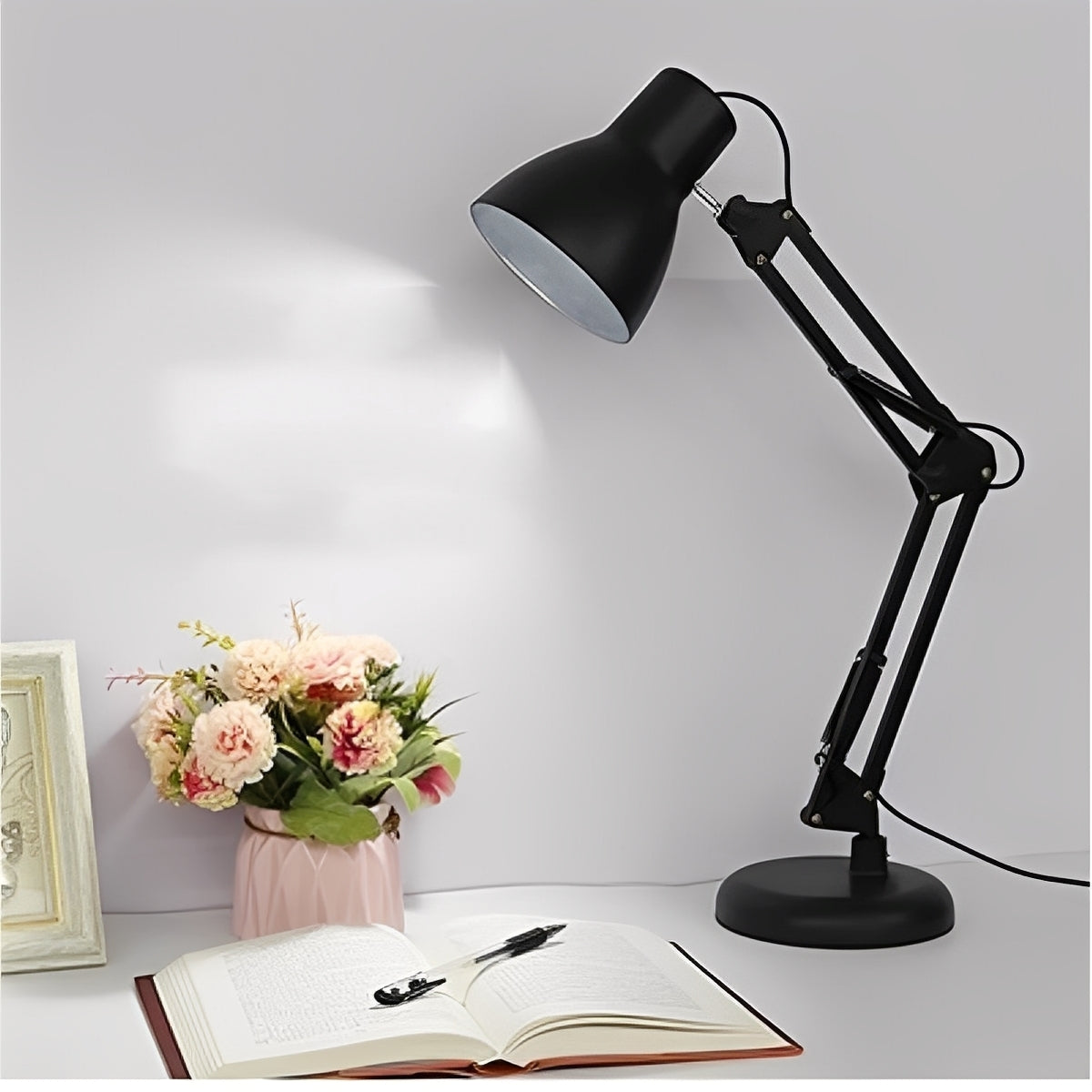 Nerea – Anpassbare LED-Schreibtischlampe