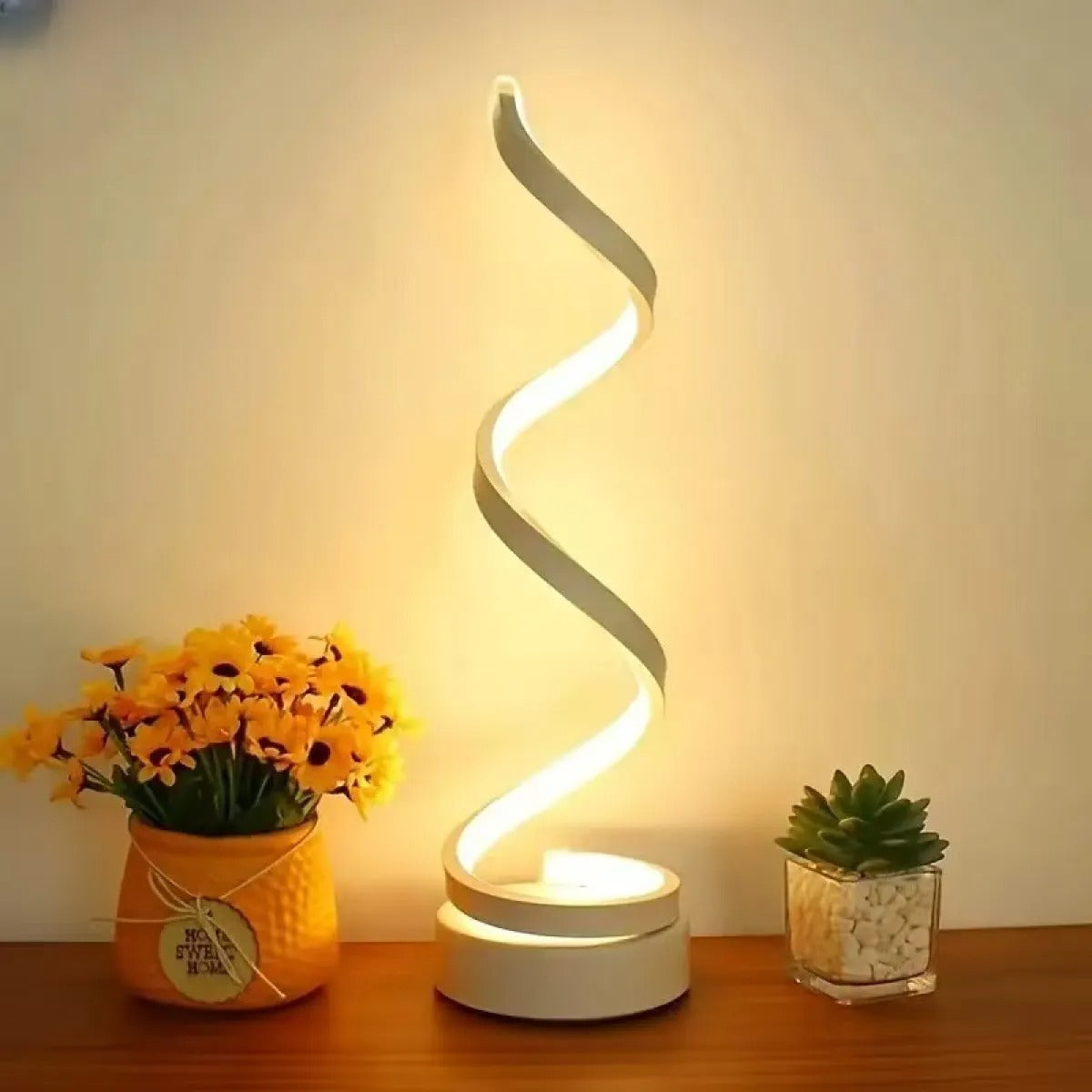 Airin – LED-Tischlampe im Spiraldesign