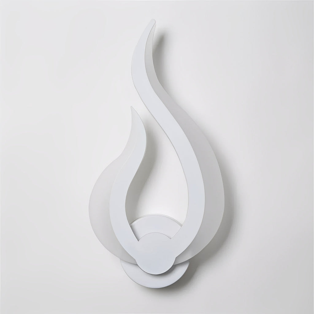 CandleFlicker – Wandleuchte in Flammenform