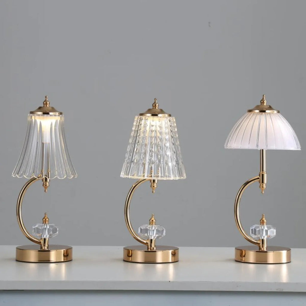 Emiko – Goldene Kristall-Tischlampe im Retro-Stil