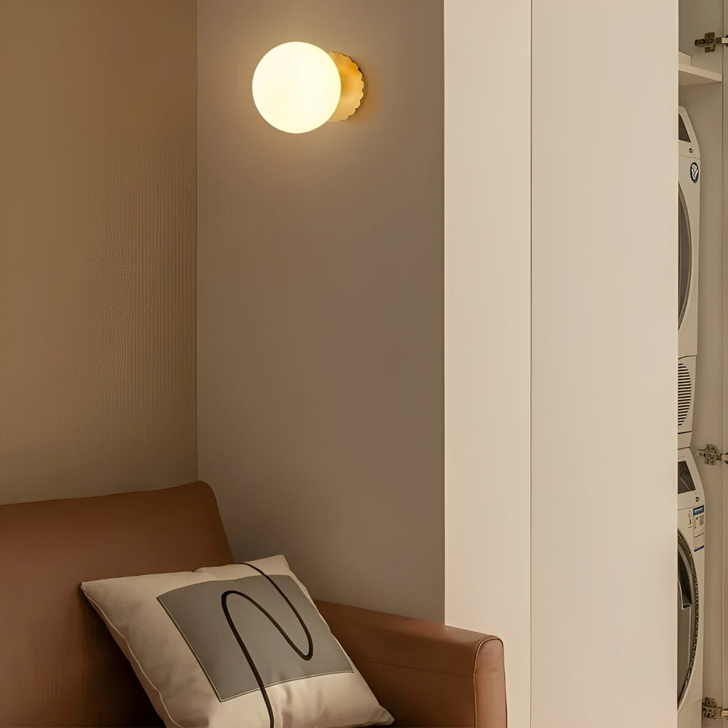 Reina – Glas-Wandlampe für Wohnzimmer & Schlafzimmer