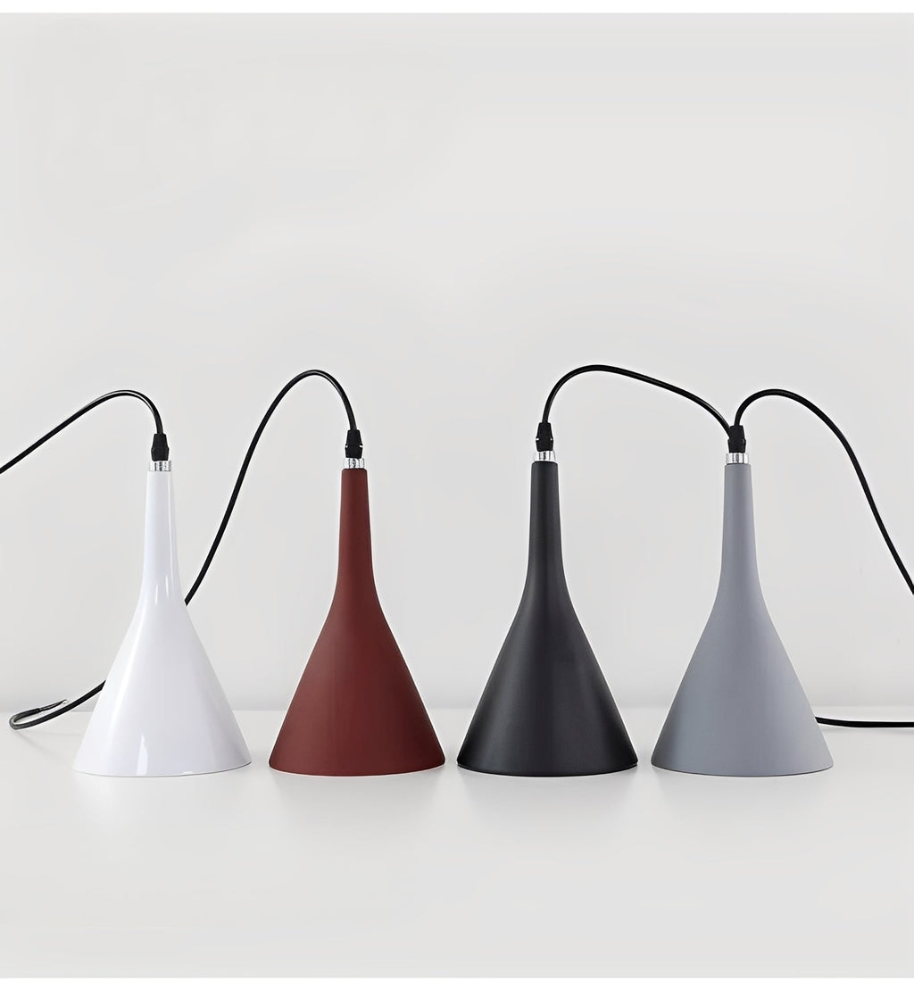 Arashi – Zeitgenössische Hängelampe aus Aluminium mit Horn-Design
