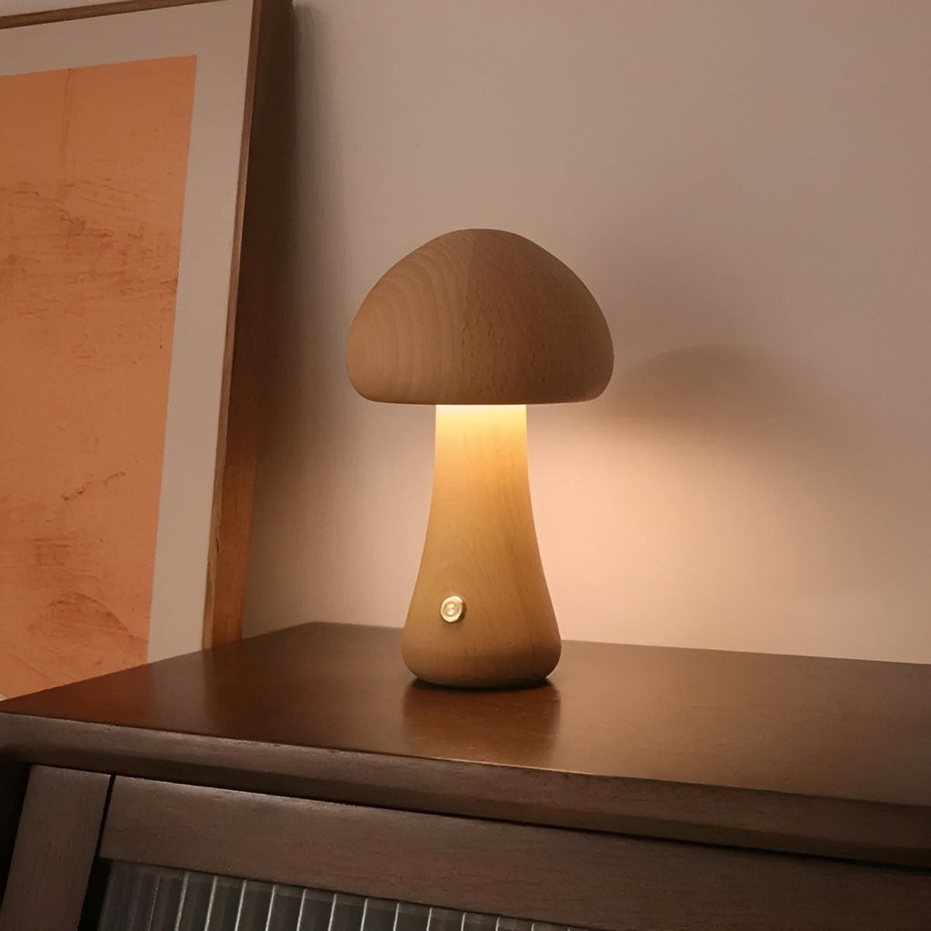 Toshi – Süßes Holz-Pilz-LED-Nachtlicht