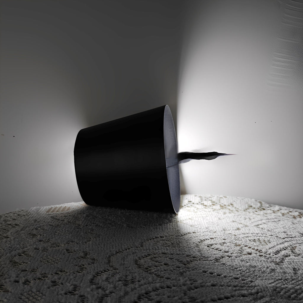 Mina – Wiederaufladbare Tischlampe im Weinflaschen-Design