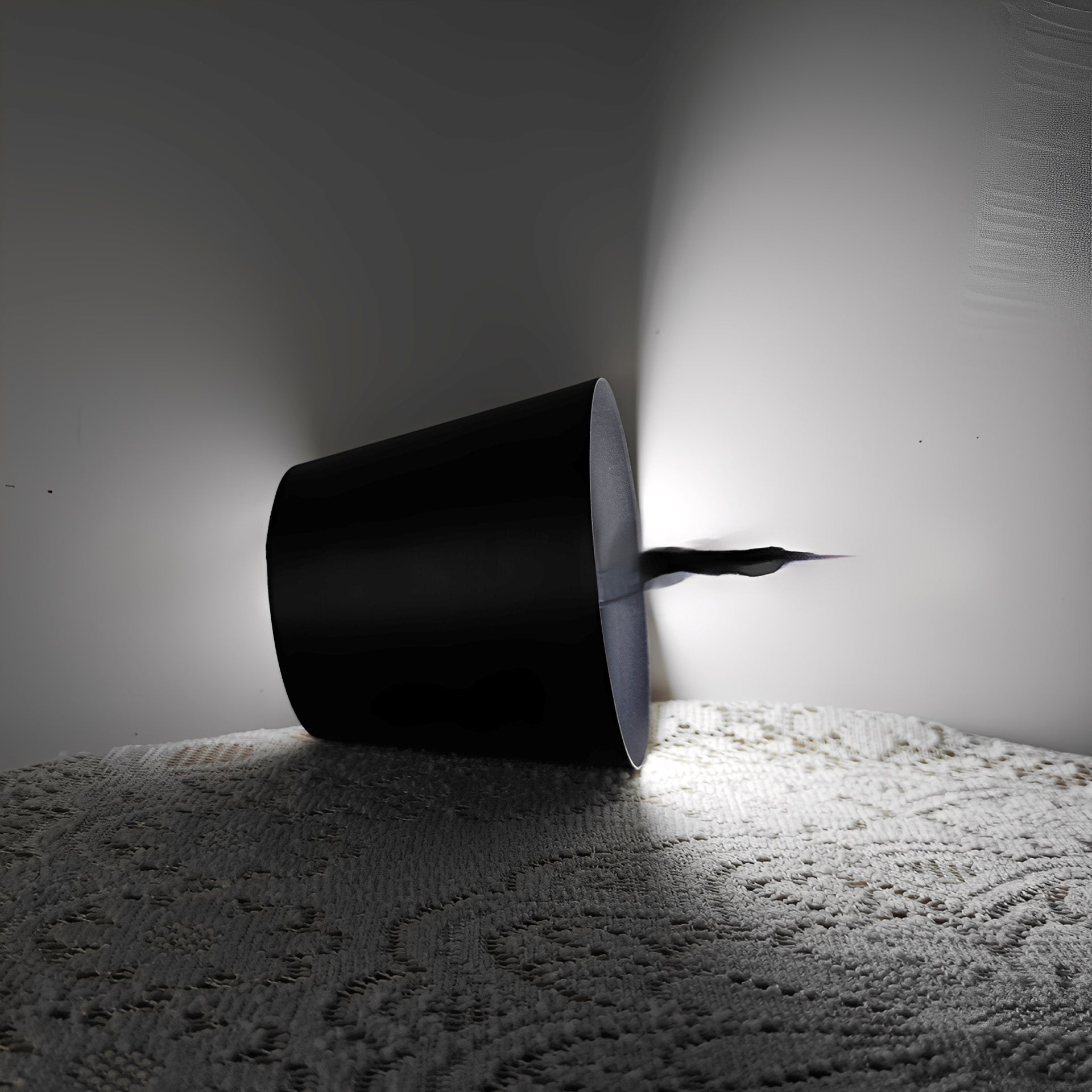 Mina – Wiederaufladbare Tischlampe im Weinflaschen-Design