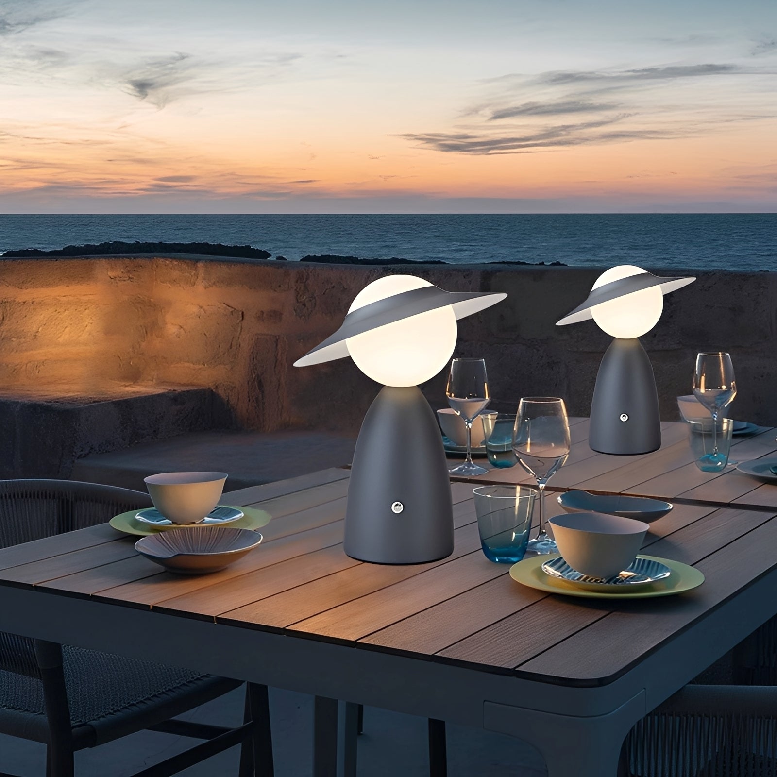 LumiElite – Kreative Metall-Tischleuchte mit USB-Ladung