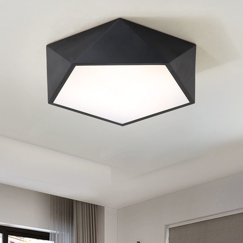 Siv – Skandinavische Deckenleuchte mit LED
