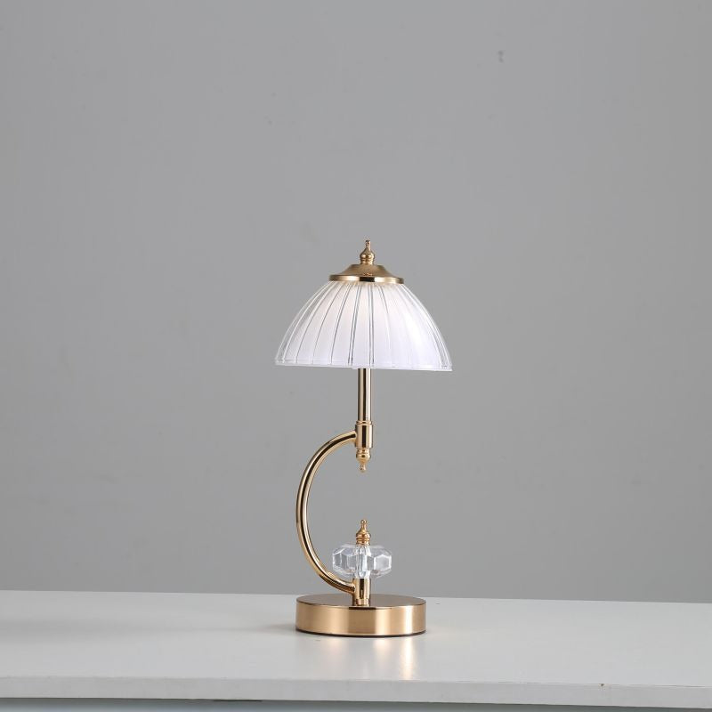 Emiko – Goldene Kristall-Tischlampe im Retro-Stil