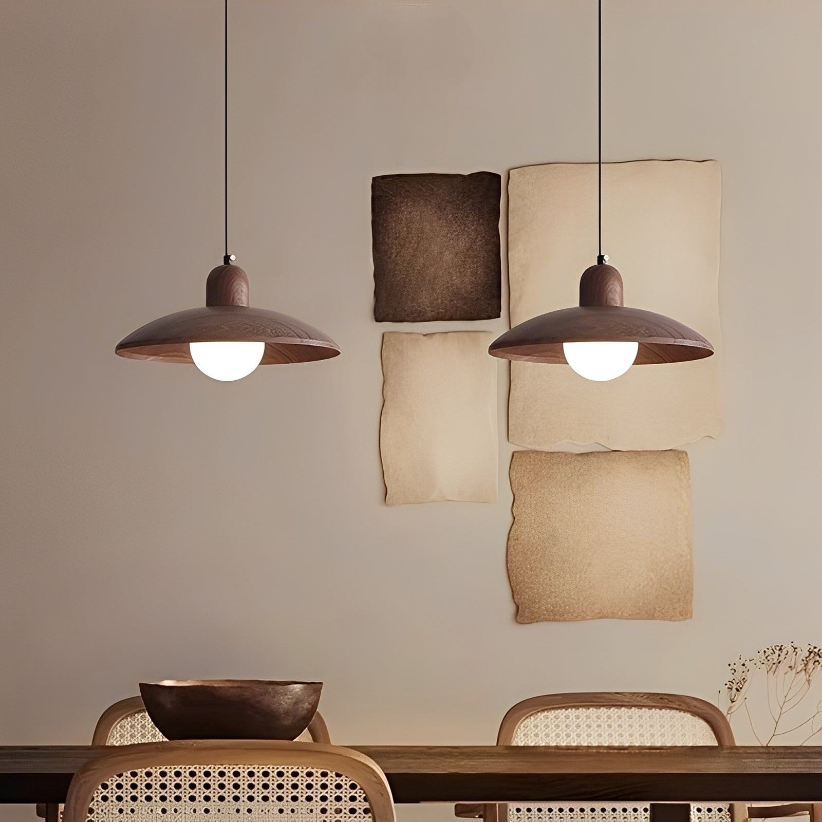 Ylva – Hängeleuchte im Walnussholz-Design