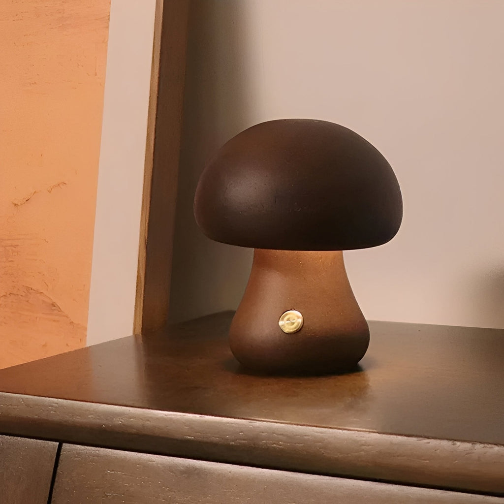 Grace – LED-Bettlampe in Pilzform aus Holz